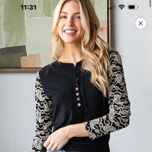 Oli & Hali Black and Cream Paisley Sleeve Top